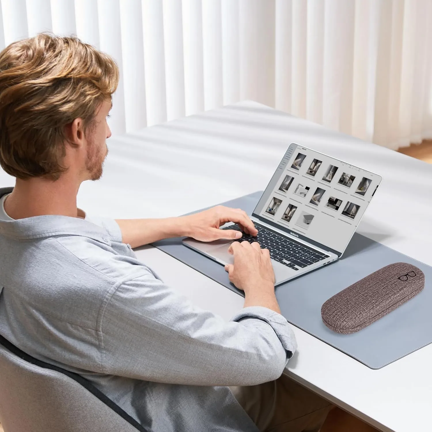 RayLove Hard Shell Glasses Case, PU leather Eyeglass Case Comes with a Pouch & Cleaning Cloth